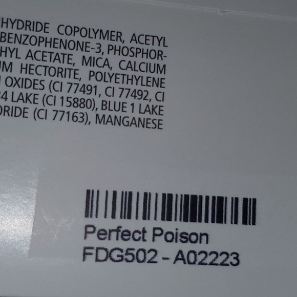 Color Street 100% Real Nail Polish Strips 16 strips Perfect Poison - Picture 4 of 4